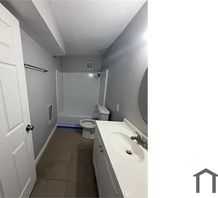 2 bed, 900 sqft, $1,200 — Photo 4