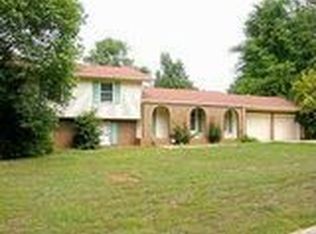 140 Rock And Shoals Dr, Athens, GA 30605