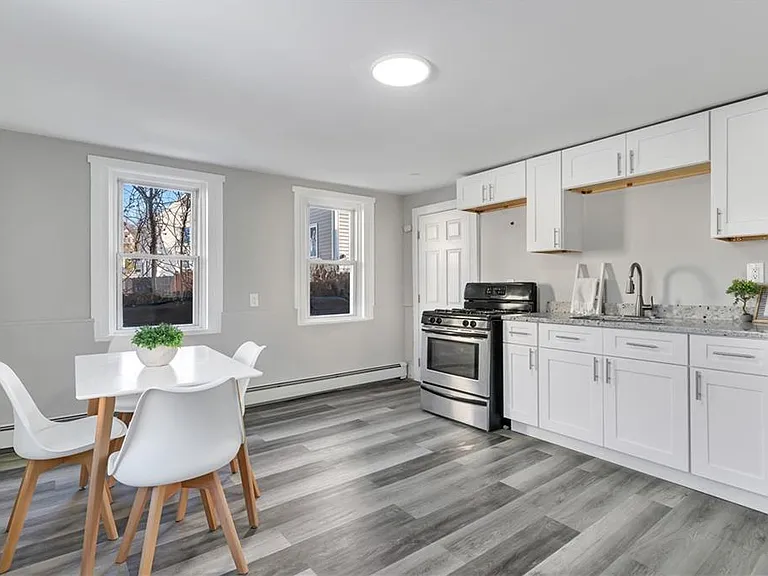 43 Jenkins St #1 — Photo 2