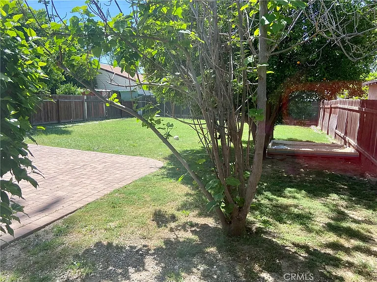 7339 White Oak Ave — Photo 23