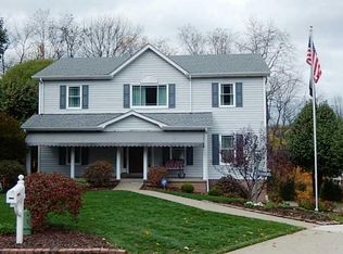 11895 Frieda Dr, North Huntingdon, PA 15642