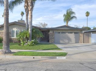 7711 Ontario Dr, Huntington Beach, CA 92648