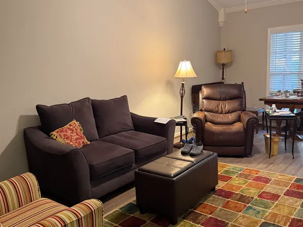 114 Hayesbury Ln, Pelham, AL 35124