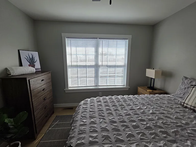 2402 SE Jayel Ter #1 — Photo 2