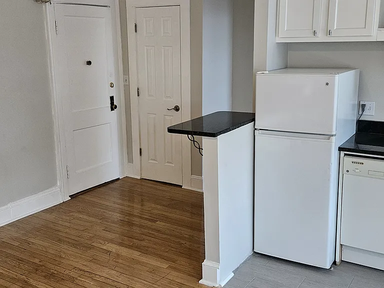 1185 Commonwealth Ave #15 — Photo 2