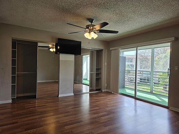 4th image of 2301 Lucaya Lane #E3