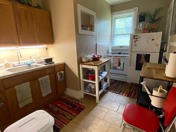 5th image of 503 N Adams St APT 1