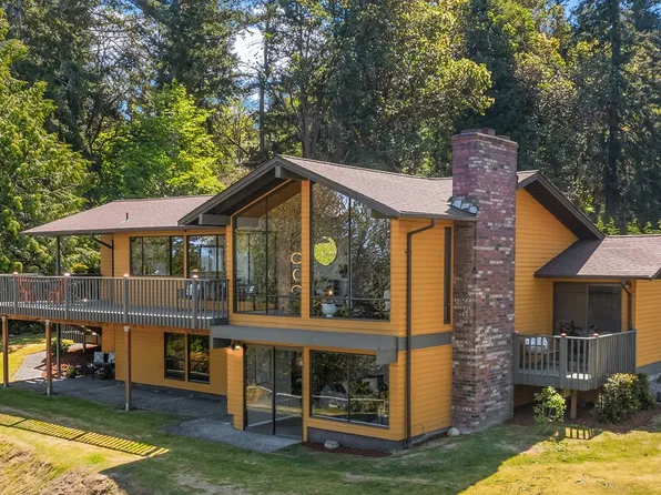23322 63rd Avenue SW, Vashon, WA 98070