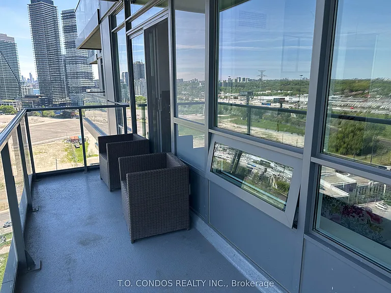 36 Park Lawn Rd #1506 — Photo 12