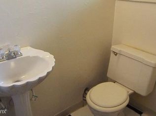 1577 Meadow Rd, Columbus, OH 43212