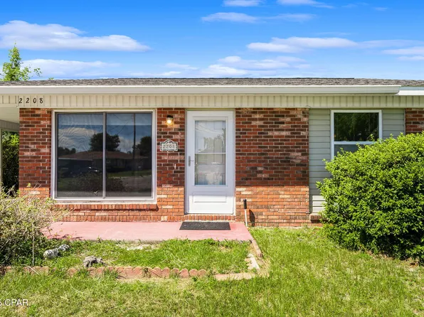 2208 Owens Cir, Panama City, FL 32405