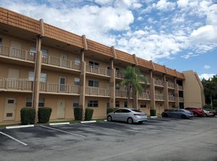 Royal Park Gardens, Margate, FL 33063