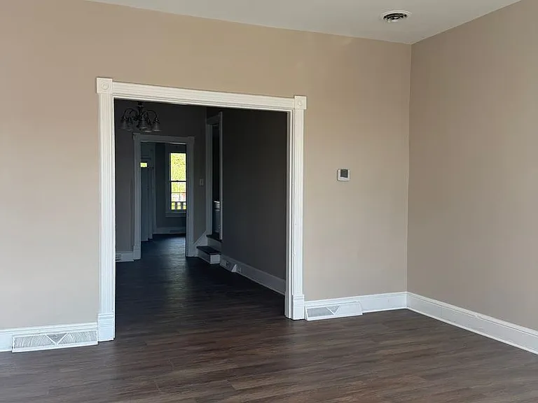 217 Winter St — Photo 2