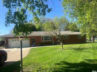 23 Sherry Ln, Rochester, IL 62563