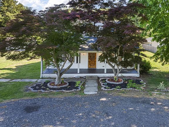 2nd image of 26352 Jones Wharf Rd