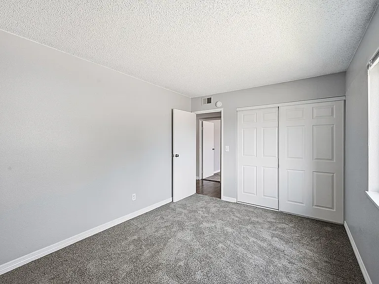 18064 E Ohio Ave #102 — Photo 14