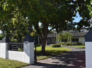 7550 SW 82nd Ct, Miami, FL 33143