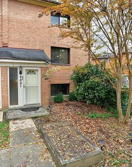 7331 Kerry Hill Ct — Photo 1