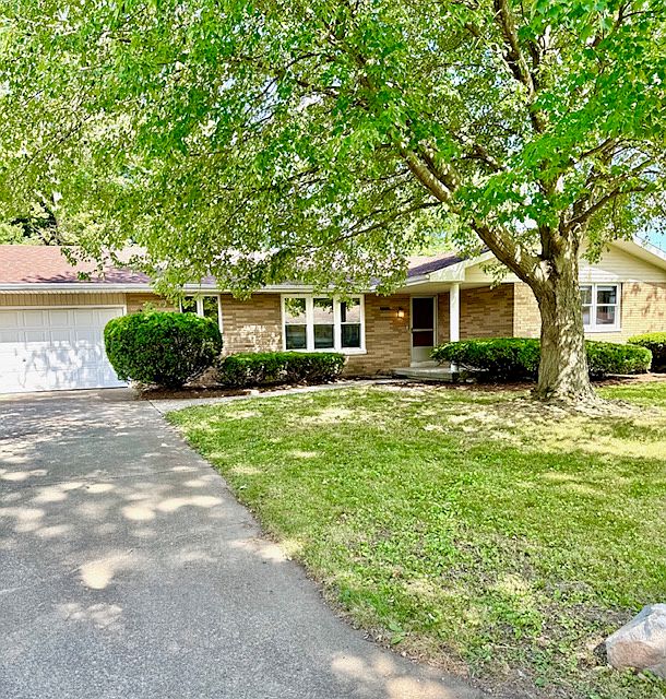 1st image of 303 S Jacobsen Dr