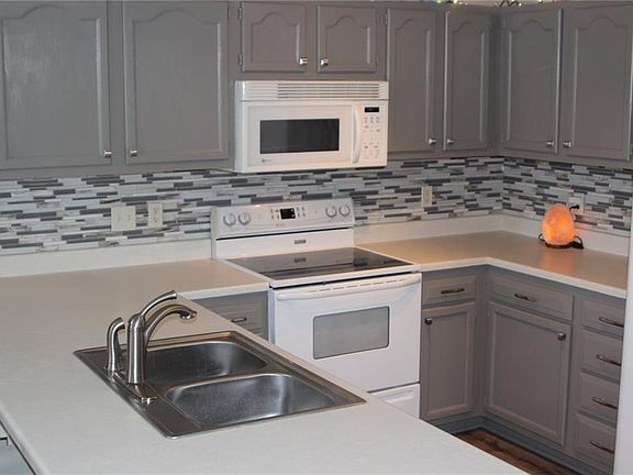 4th image of 9435 Greenspire Dr Unit 25