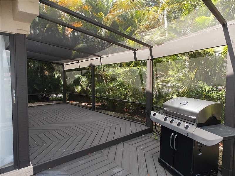 1st image of 611 Hollows Cir