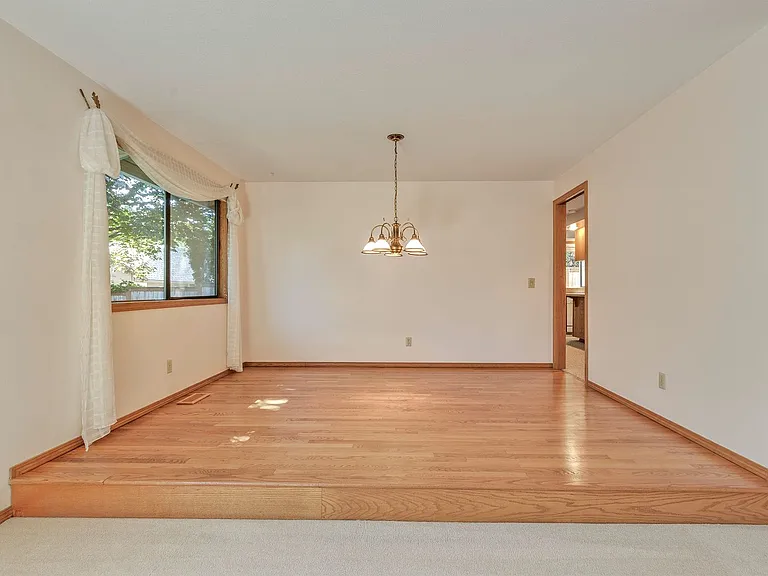 6540 SW 204th Pl — Photo 5