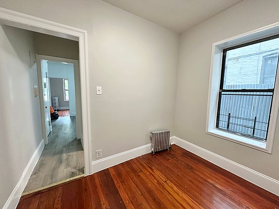 5th image of 1041 Rogers Ave APT 1F