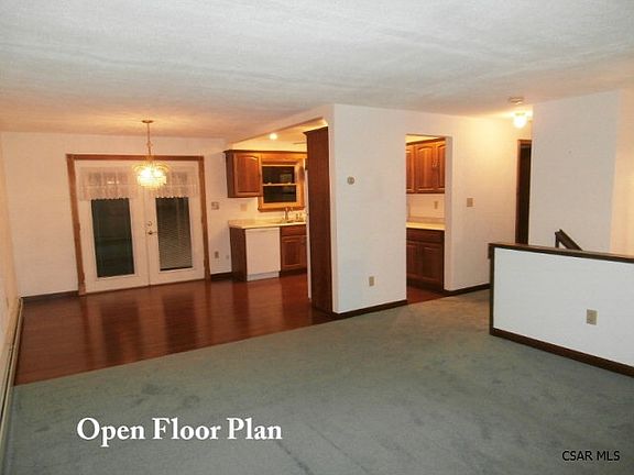 4th image of 313 Congress Ave