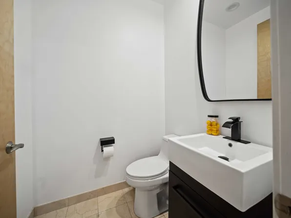 5350 Playa Vista Dr APT 19, Playa Vista, CA 90094