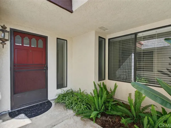 891 Connors Ct, Claremont, CA 91711