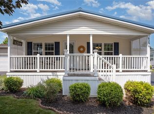 6296 Murphy Dr, Victor, NY 14564