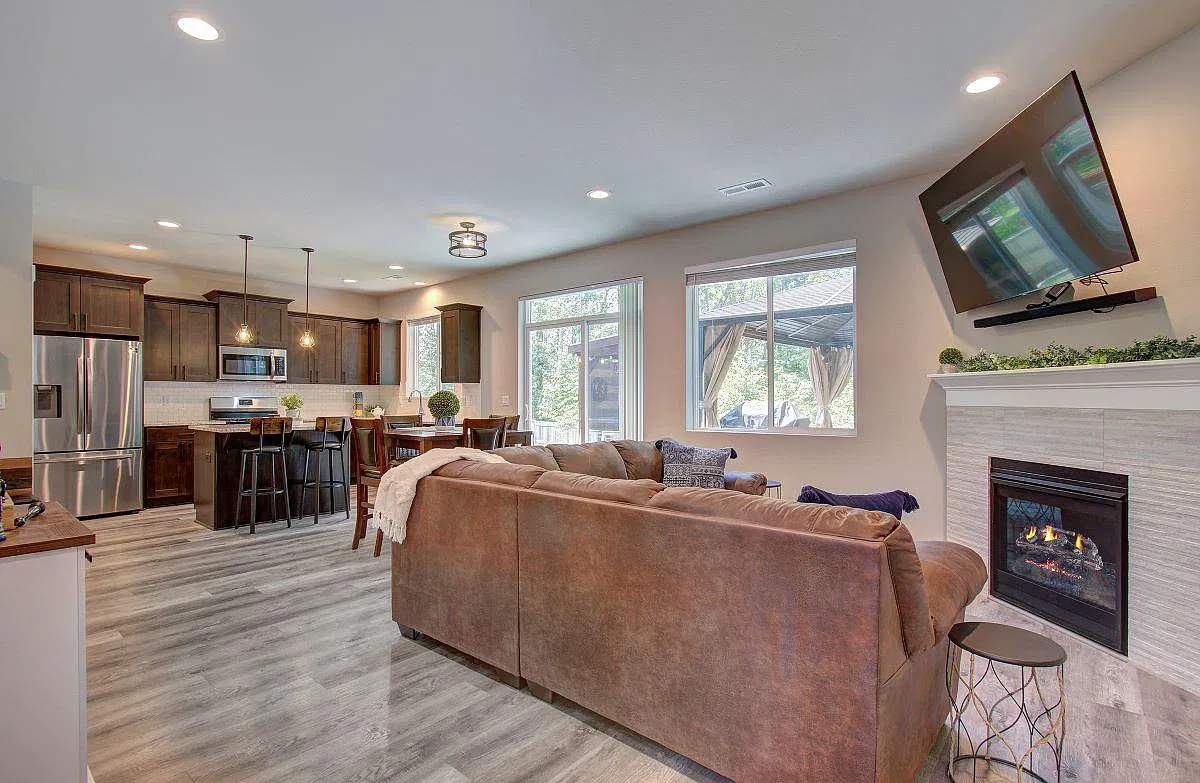 3 bed, 1670 sqft, $2,695 — Photo 4