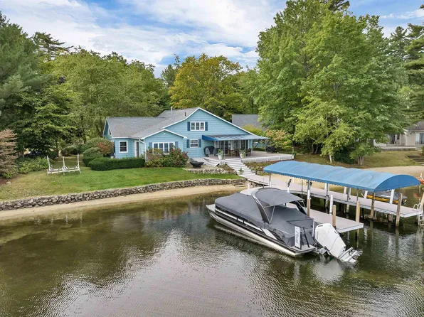 17 Wentworth Cove Road, Laconia, NH 03246