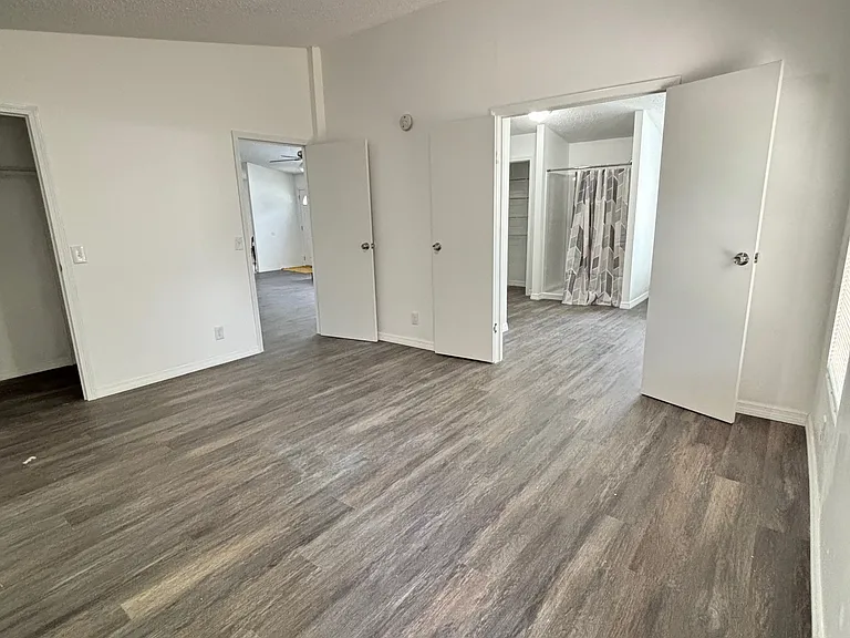 9361 State Route 100 SE — Photo 5
