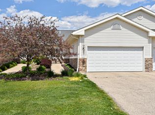 227 Creekside Pl, Delavan, WI 53115