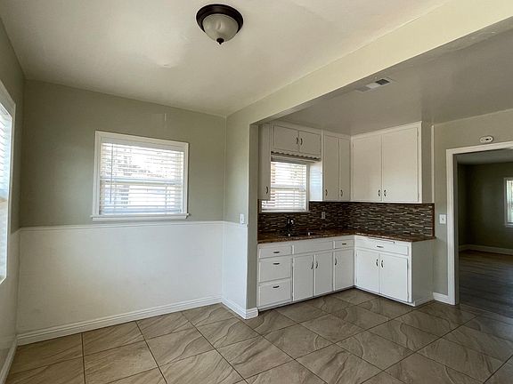 4th image of 402 N Angeleno Ave #A