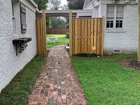 Entryway to backyard 