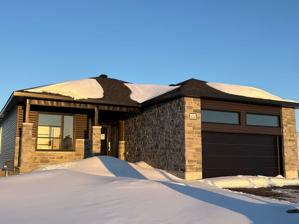 310 Turquoise St, Clarence Rockland, ON K4K 0L6