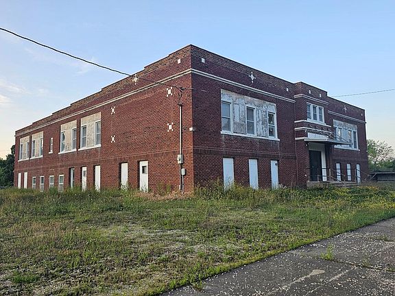 3rd image of 301 N 17th St