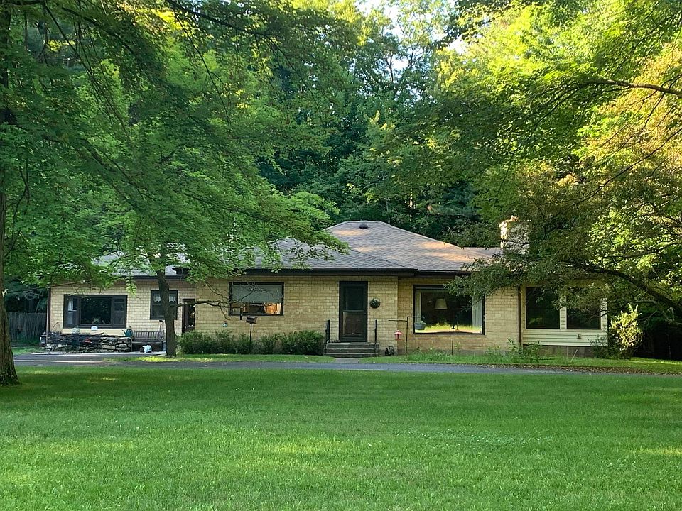 1st image of N700 River Dr