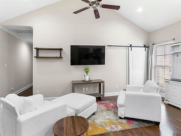 3rd image of 40482 Sagefield Ct