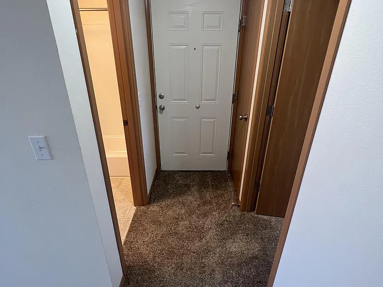 324 Avenue J #10 — Photo 17