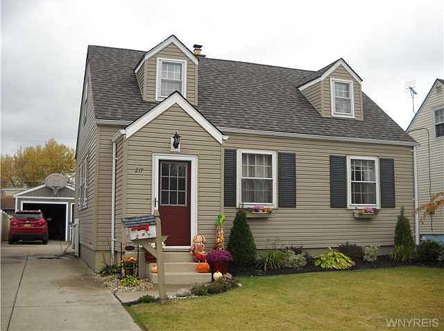1st image of 217 Claremont Ave