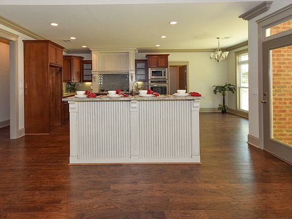 2nd image of 7256 Stillwater Dr