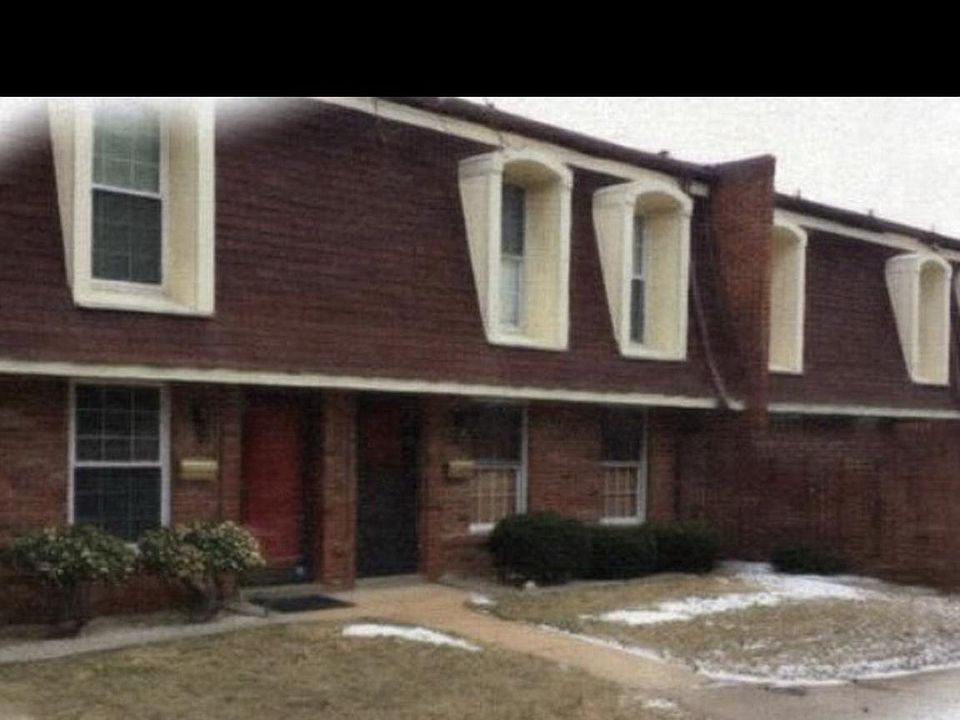 1st image of 4376 Forest De Ville Dr