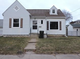 215 Leonard Ave, Waterloo, IA 50703