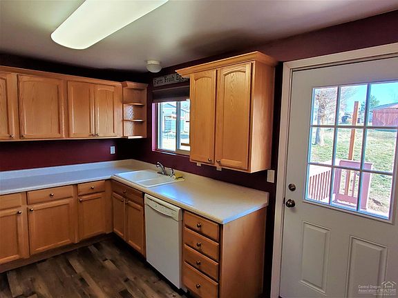 4th image of 2284 NE Quail Valley Dr