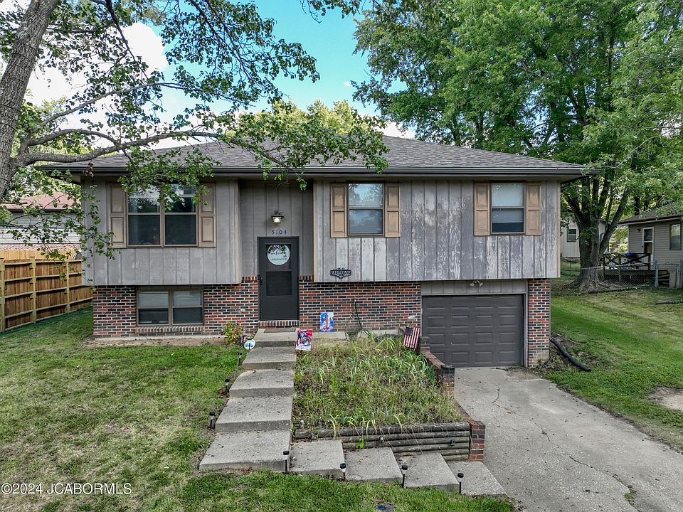 1st image of 5104 S Brooks Dr