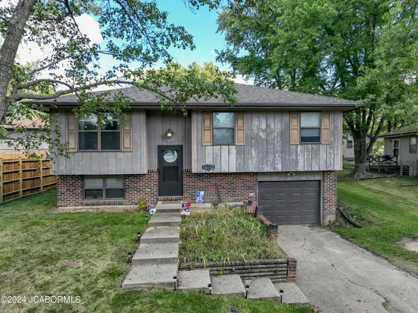 5104 S Brooks Dr, Jefferson City, MO 65109