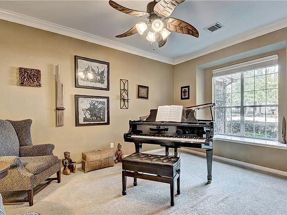 5th image of 2609 Farleigh Ln